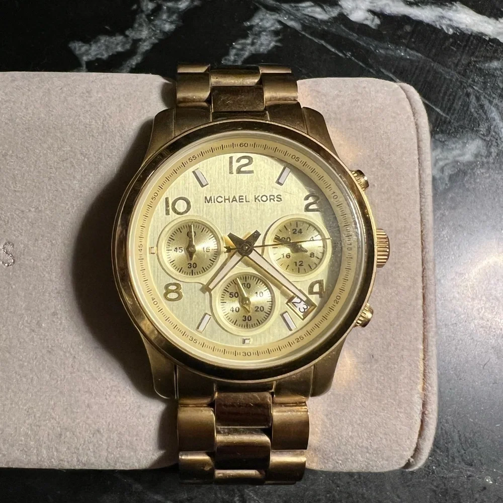 Michael‎ Kors Mid-Size Runway MK5055 Wrist Watch for Women, gold